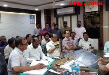 चंद्रपूर महानगरपालिका : मा. महापौरांच्या यशस्वी मध्यस्थीने २२ जूनपासून सुरू असलेला सफाई कर्मचाऱ्यांच्या वारसांचा बेमुदत संप अखेर मागे